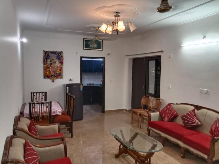 Chandra Lata Home'S At Shri Krishna Sharnam Society Vrindāvan Exterior foto